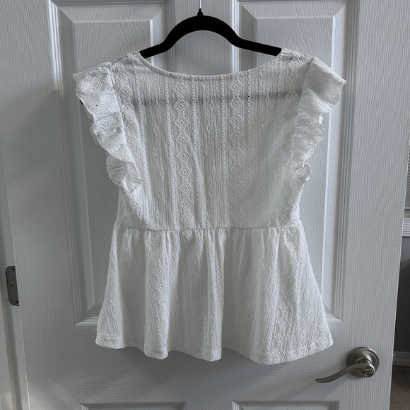 ❤️SHEIN White Ruffle Lace Blouse - Picture 2 of 4